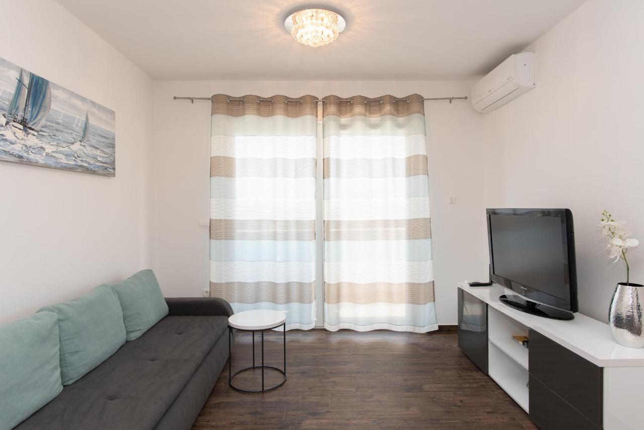Luxury Apartment Lukas Vodice Esterno foto